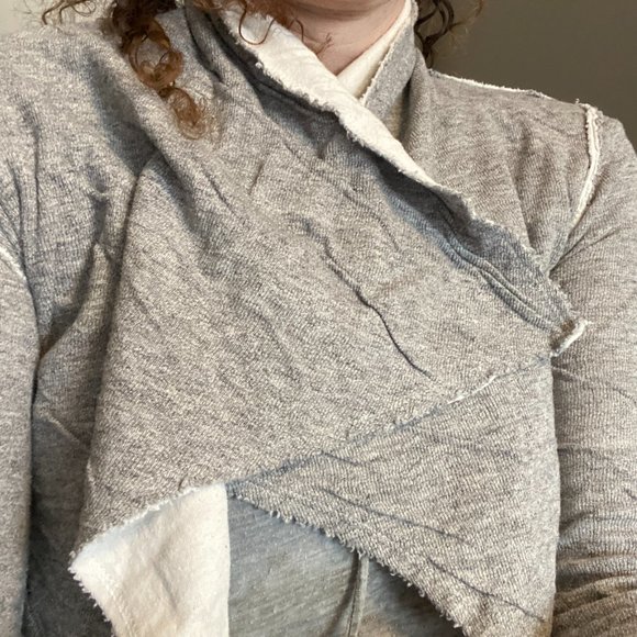 Unique cozy sweater - Picture 2 of 4